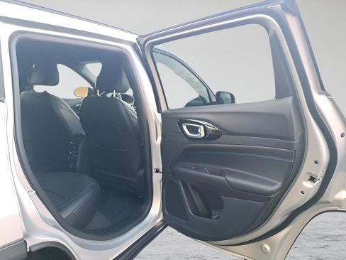 New 2026 Jeep Compass Latitude AWD/4WD image 13