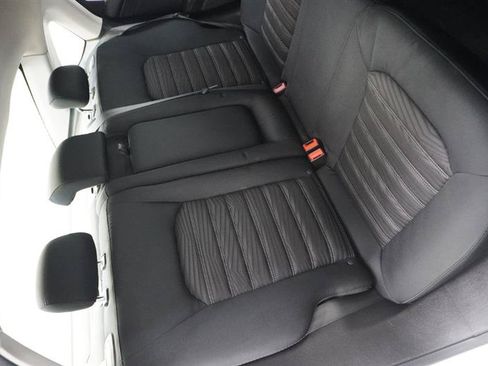 Used 2016 Ford Fusion SE FWD image 8