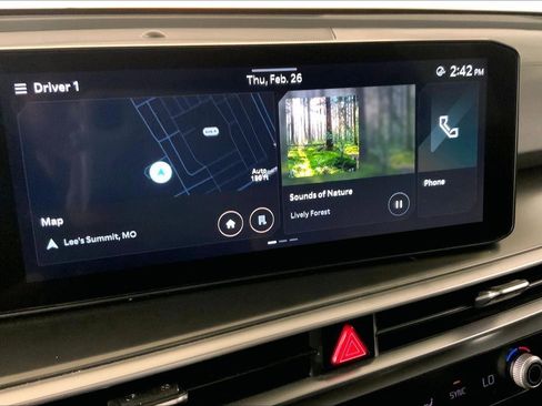 Certified 2024 Kia Sorento S image 6