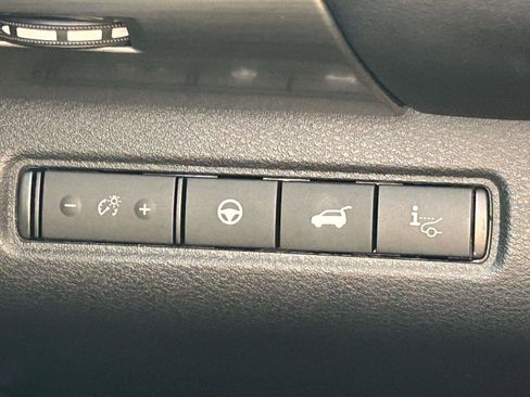 Used 2025 Nissan Pathfinder Platinum w/ Cargo Package image 22