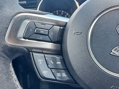 Used 2018 Ford Mustang Shelby GT350 w/ Electronics Package RWD image 28