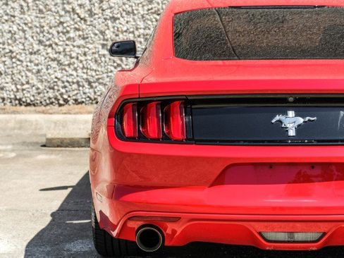 Used 2017 Ford Mustang Coupe RWD image 37