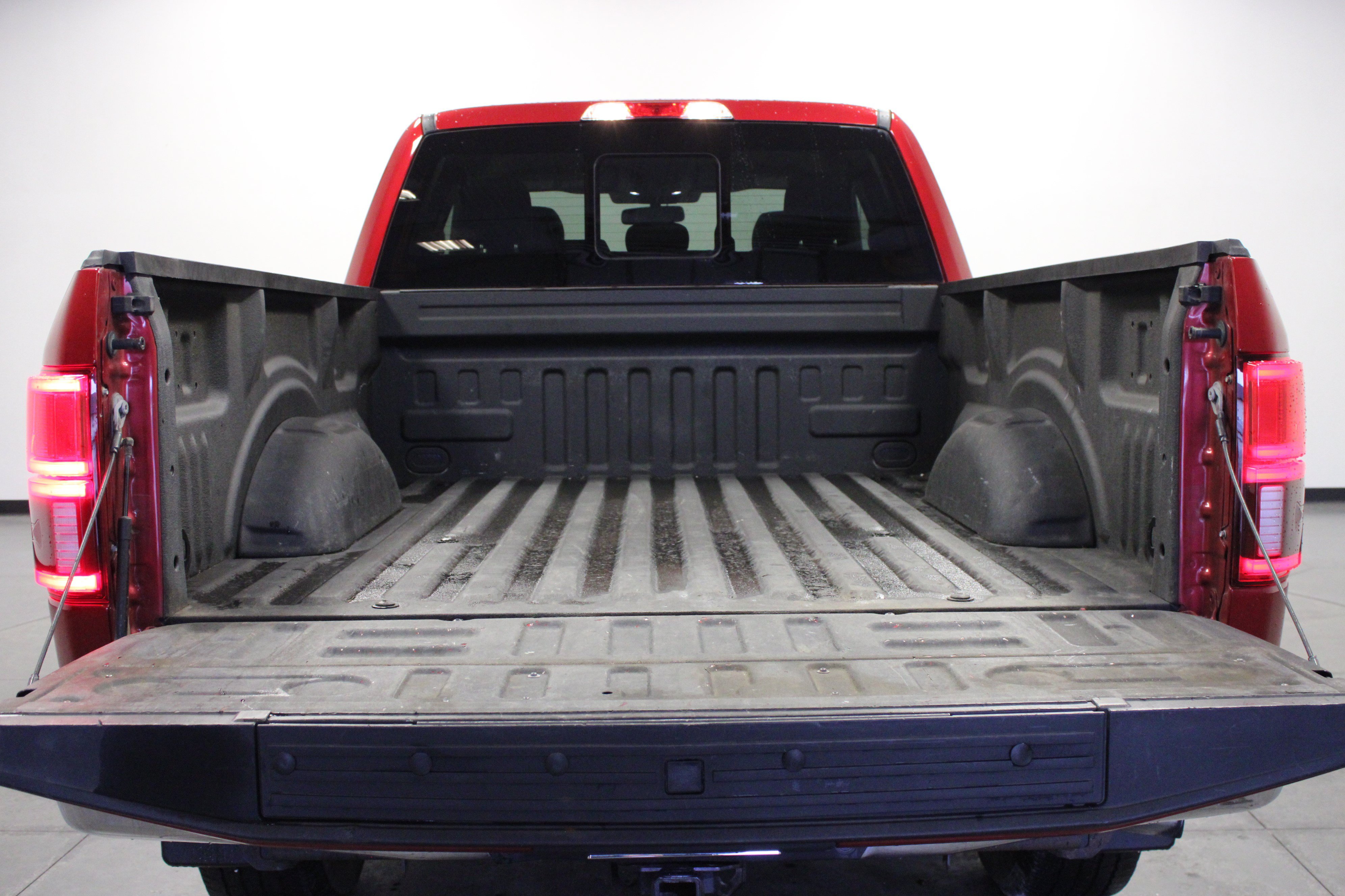 Used 2020 Ford F150 XLT w/ Equipment Group 302A Luxury AWD/4WD image 14
