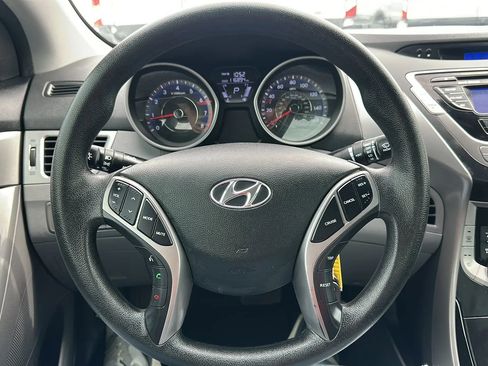Used 2013 Hyundai Elantra image 15