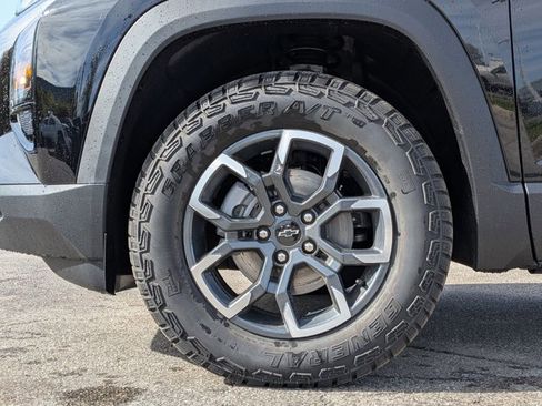 New 2026 Chevrolet Equinox ACTIV image 18