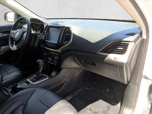 Used 2018 Jeep Cherokee Limited w/ High Altitude Package FWD image 22