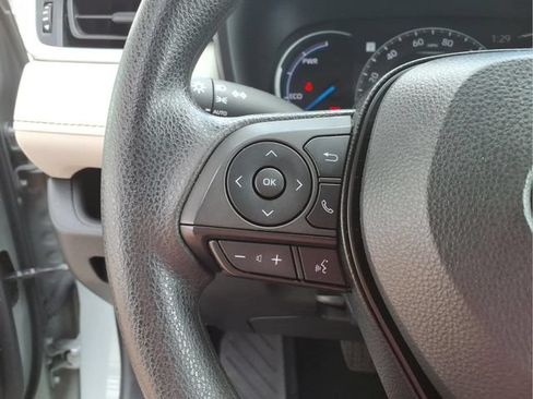 Used 2023 Toyota RAV4 XLE AWD/4WD image 16