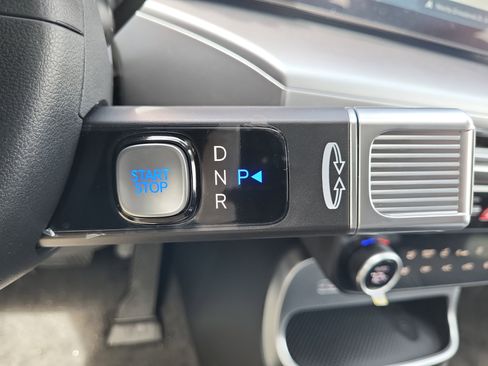 New 2026 Hyundai Ioniq 9 Limited AWD/4WD image 31