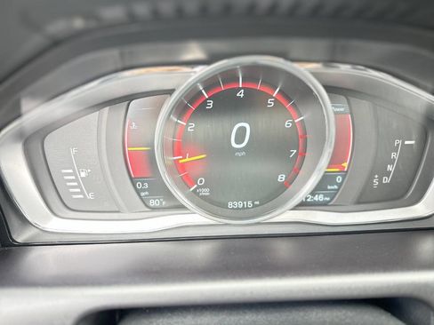 Used 2015 Volvo XC60 T6 FWD image 11