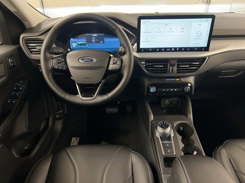 New 2026 Ford Escape SE w/ PHEV Premium Package image 7