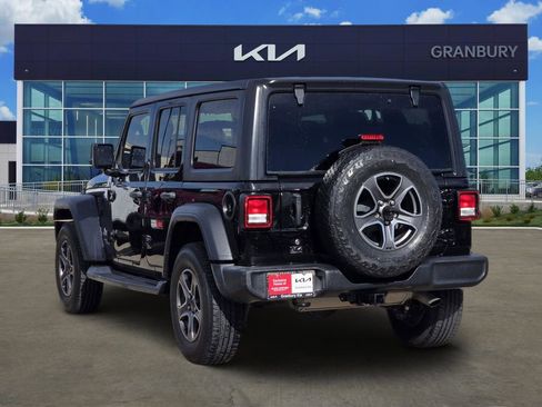 Used 2018 Jeep Wrangler Unlimited Sport S image 4