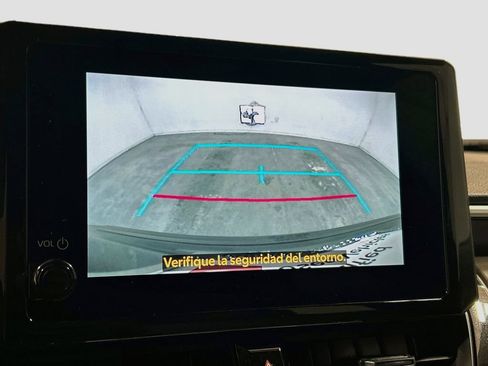 Used 2026 Toyota Corolla Cross LE w/ Moonroof Package FWD image 11