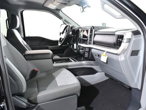 New 2026 Ford F350 XLT w/ FX4 Off-Road Package image 10