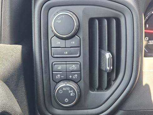 Used 2025 Chevrolet Silverado 2500 Custom w/ Custom Value Package AWD/4WD image 27