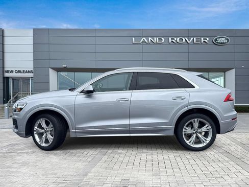 Used 2022 Audi Q8 Premium w/ Convenience Package AWD/4WD image 2