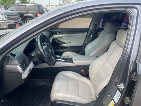 Used 2018 Honda Accord EX-L image 18