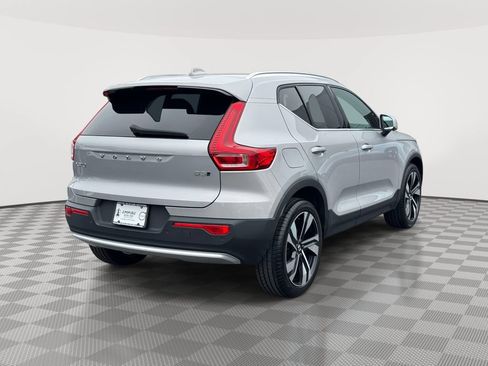 Certified 2023 Volvo XC40 B5 Ultimate w/ Protection Package Premier AWD/4WD image 4