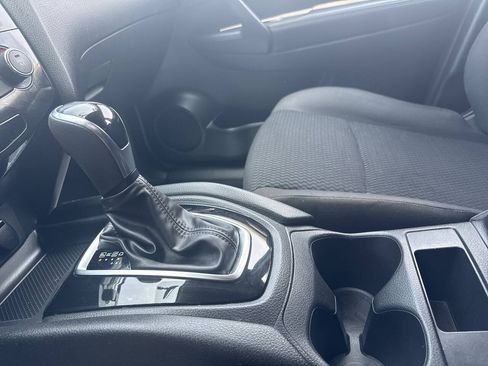 Used 2017 Nissan Rogue Sport S AWD/4WD image 29