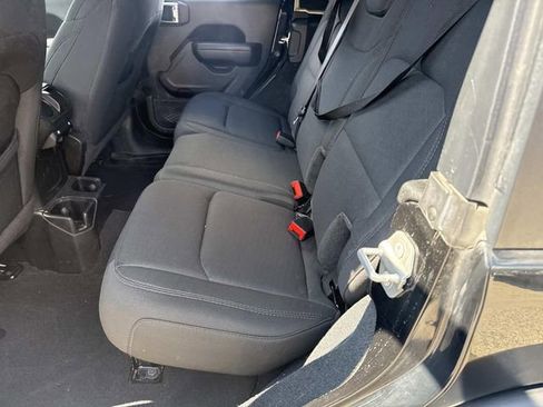 Used 2022 Jeep Wrangler Unlimited Sport image 14