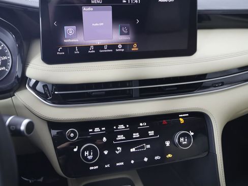 Used 2023 INFINITI QX60 Pure image 9