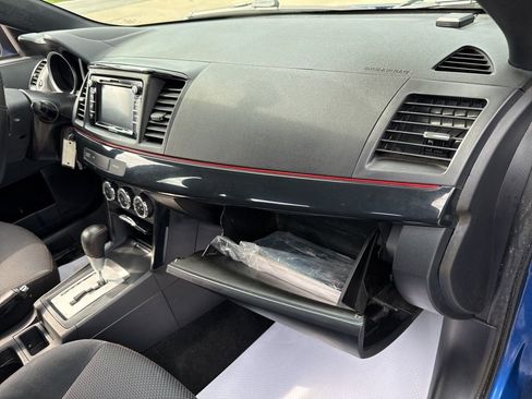 Used 2017 Mitsubishi Lancer LE FWD image 39