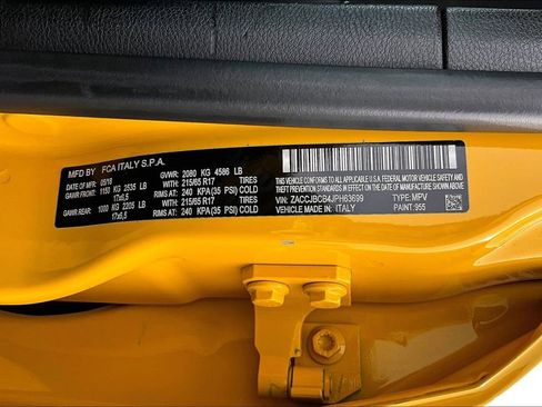 Used 2018 Jeep Renegade Trailhawk w/ Cold Weather Group II image 34