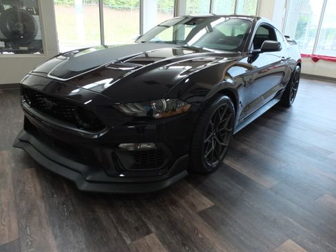 Used 2022 Ford Mustang Mach 1 w/ Mach 1 Handling Package RWD image 7