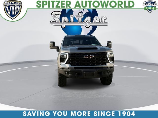 Used 2024 Chevrolet Silverado 2500 ZR2 w/ ZR2 Bison Edition AWD/4WD image 4