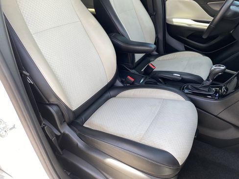 Used 2017 Buick Encore Preferred FWD image 10