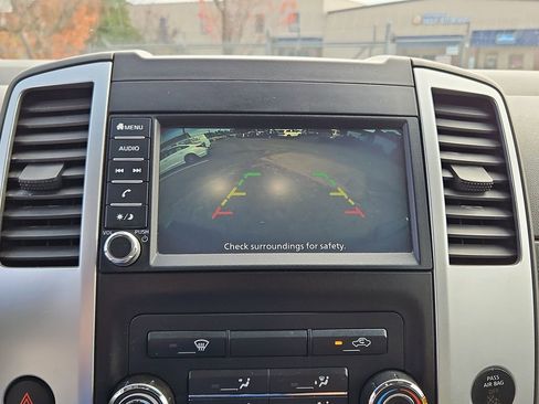 Used 2019 Nissan Frontier SV image 17