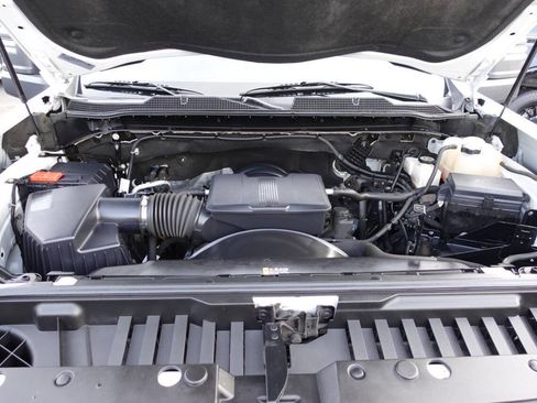 Used 2022 Chevrolet Silverado 2500 Custom w/ Custom Value Package image 44