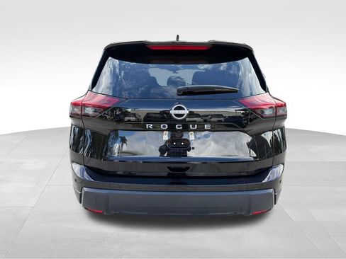 Certified 2024 Nissan Rogue S FWD image 6