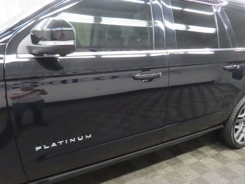 Used 2025 Ford Expedition Max Platinum w/ Platinum Ultimate Package image 56