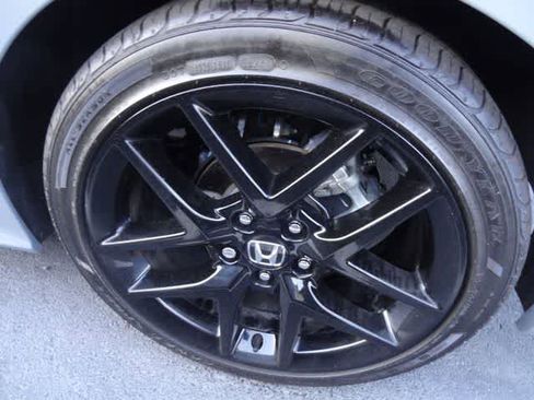 Used 2025 Honda Civic Sport image 14
