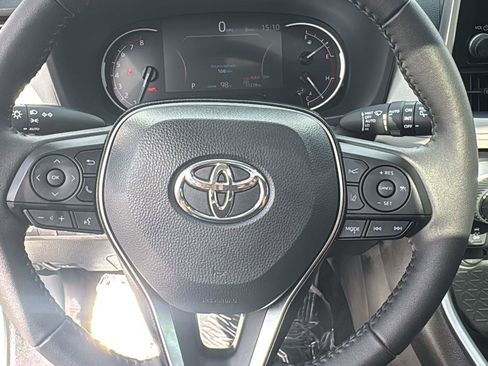 Certified 2025 Toyota RAV4 XLE w/ Convenience Package image 15