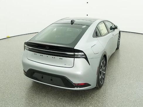 New 2026 Toyota Prius Plug-In Hybrid FWD image 8