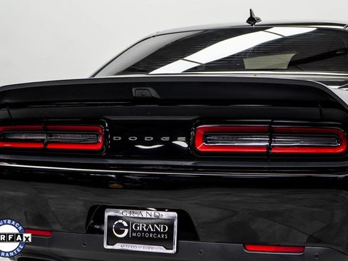 Used 2023 Dodge Challenger SRT Hellcat w/ Driver Convenience Group image 13