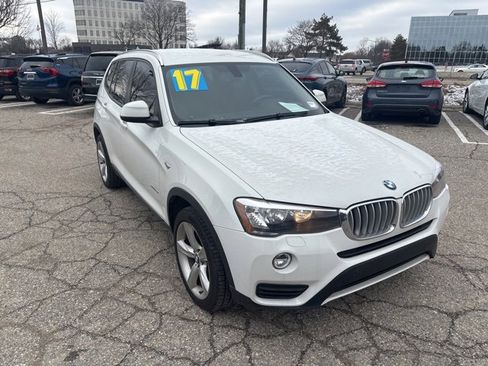 Used 2017 BMW X3 sDrive28i image 1