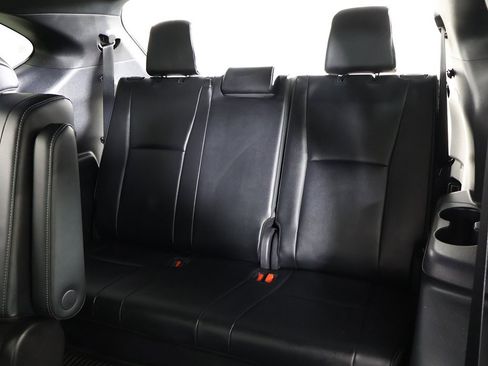 Used 2025 Toyota Highlander XSE image 40