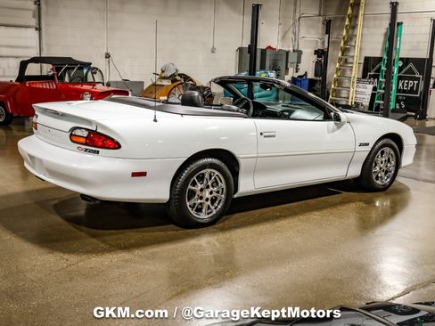 Used 2002 Chevrolet Camaro Z28 RWD image 24