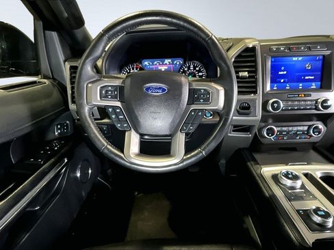Used 2021 Ford Expedition XLT image 8