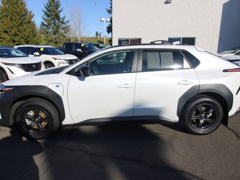 Used 2025 Subaru Solterra Premium image 6