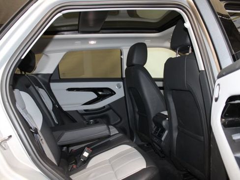 Used 2024 Land Rover Range Rover Evoque Dynamic SE AWD/4WD image 12