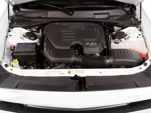 Used 2012 Dodge Challenger R/T RWD image 16