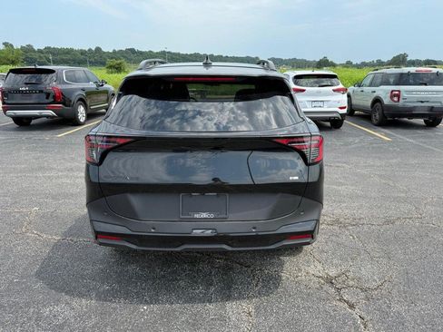 Used 2026 Kia Sportage X-Line w/ X-Line Premium Package AWD/4WD image 9