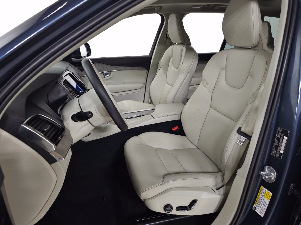 Certified 2024 Volvo XC90 B6 Plus w/ Protection Package Premier AWD/4WD image 18