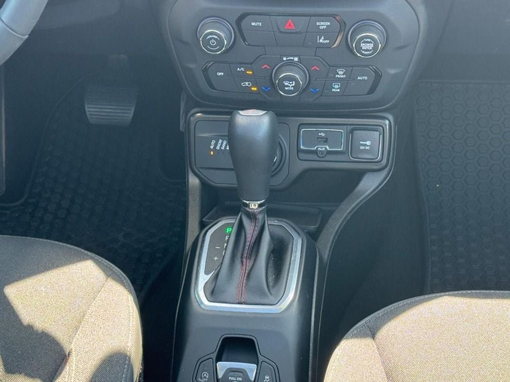 Used 2023 Jeep Renegade Trailhawk w/ Sun/Sound Group AWD/4WD image 14