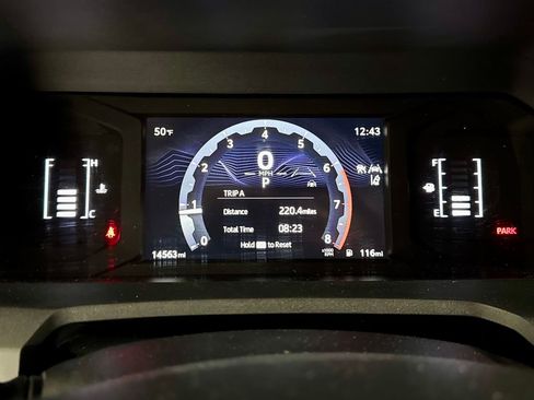 Used 2025 Toyota 4Runner SR5 image 15