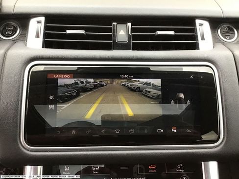 Used 2019 Land Rover Range Rover Sport HSE image 9