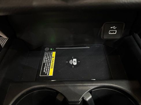 Certified 2024 Honda HR-V EX-L image 16